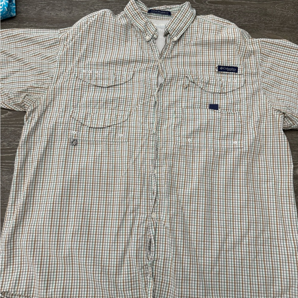 Columbia short sleeve fishing shirt